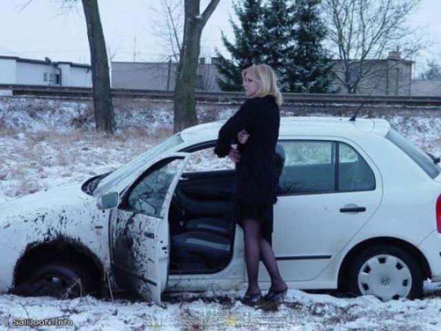 Что бывает когда за рулём женщина женщина за рулём