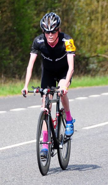 Велосипедист с редчайшим генетическим заболеванием - полное отсутствие жира в организме MDP-синдром, Том Станифорд, без жира, велосипедист