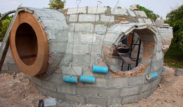 Мужчина построил дом своей мечты за полтора месяца, потратив всего 9000 долларов дом за 9 000 долларов, Стив Арин, дом в Таиланде своими руками